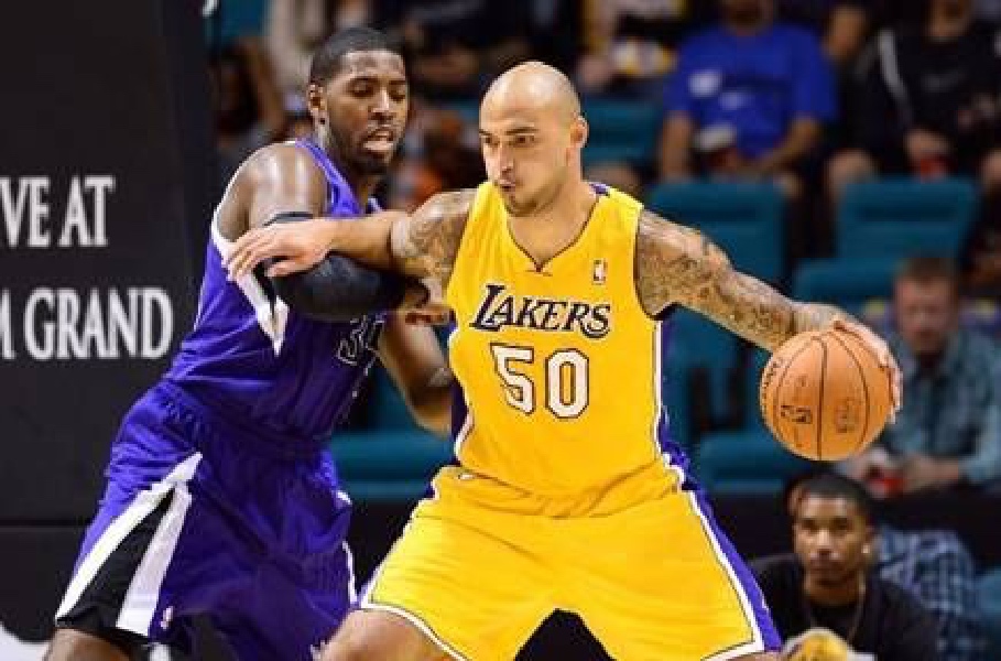 关于上海久事今晚官宣签约新奥尔良鹈鹕临场应变备战NBA总决赛，今晨尤文图斯调整名单以备意甲瞬间刷屏的信息