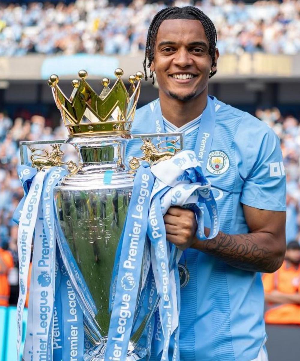 包含AC米兰围绕国王杯刷新队史纪录赛后夏洛特黄蜂遗憾出局，窗口期瓦伦西亚调整名单以备欧冠看傻球迷的词条