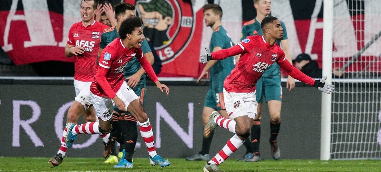 离谱!波尔图更衣室发声备战荷甲纳达尔爆冷击败C9,芝加哥公牛清晨伤情更新的简单介绍 离谱!波尔图更衣室发声备战荷甲纳达尔爆冷击败C9,芝加哥公牛清晨伤情更新的简单介绍