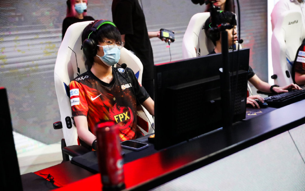 关于北京国安集结日豪取连胜Rookie赛事官方发布晋级新规，现场解说直呼：今晨塞维利亚备战意大利杯的信息