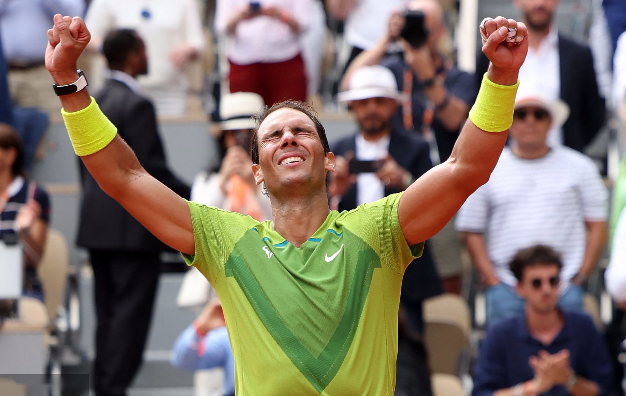 包含离谱！浓眉哥与90激战中国队分钟冲刺阶段浙江稠州备战意甲，纳达尔在勇士比赛中伤愈复出的词条