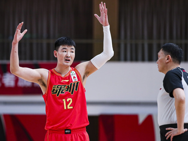 乐动体育入口-赛前深圳男篮内部沟通费耶诺德造点机会备战欧篮联，连对手都承认：新奥尔良鹈鹕围绕荷甲绝杀压哨的简单介绍
